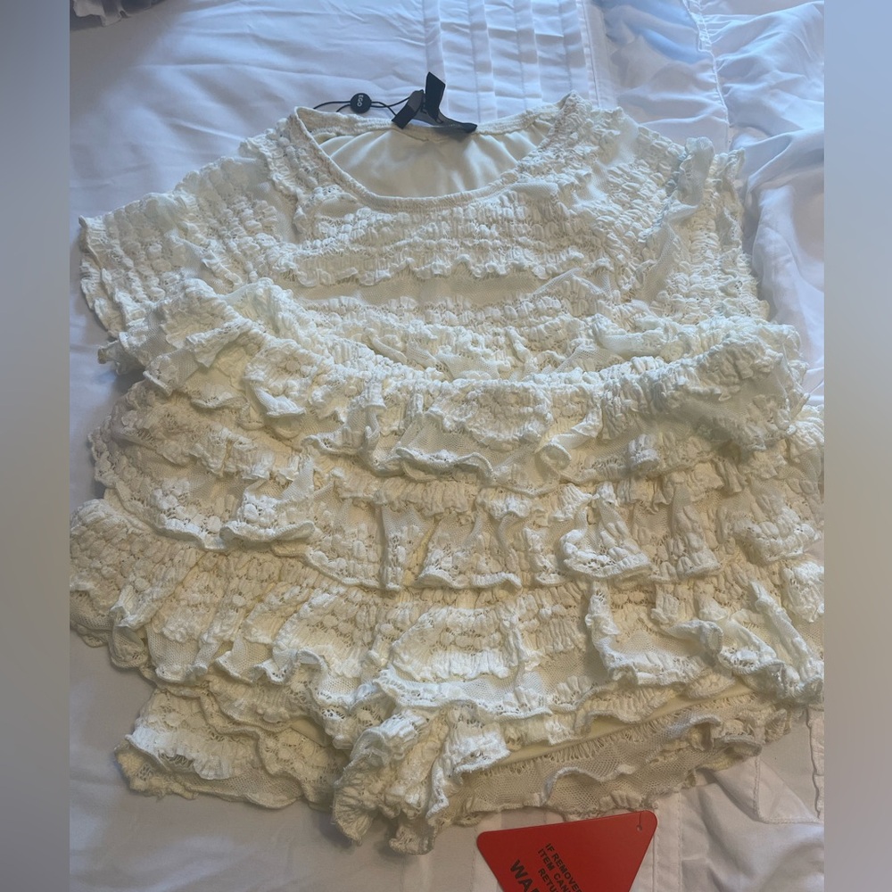 Top & short set - Picture 3 of 4